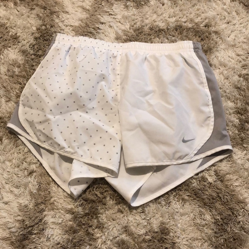 🎐Nike girls size large drawstring dri-fit  shorts